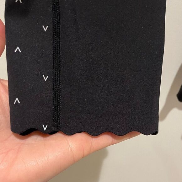 EUC Varley Downing Tight Black Sz. XS - Picture 4 of 12